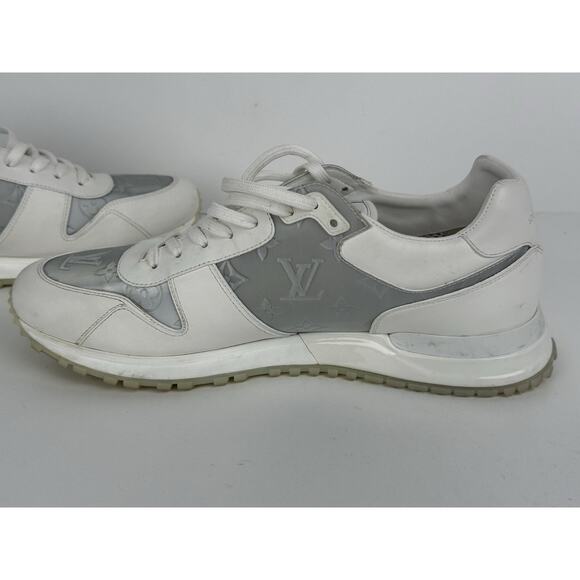 Louis Vuitton White Holographic LV Trainer Men\'s Sneakers Size 8.5 MS1200